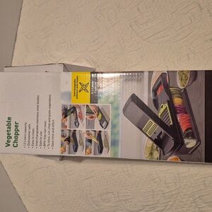 Vegetable Chopper new removed from box for pictures NEW